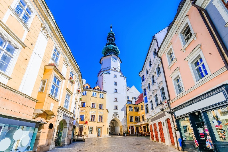 Tour Đông Âu: "Hungary – Slovakia – Áo – CH Séc"